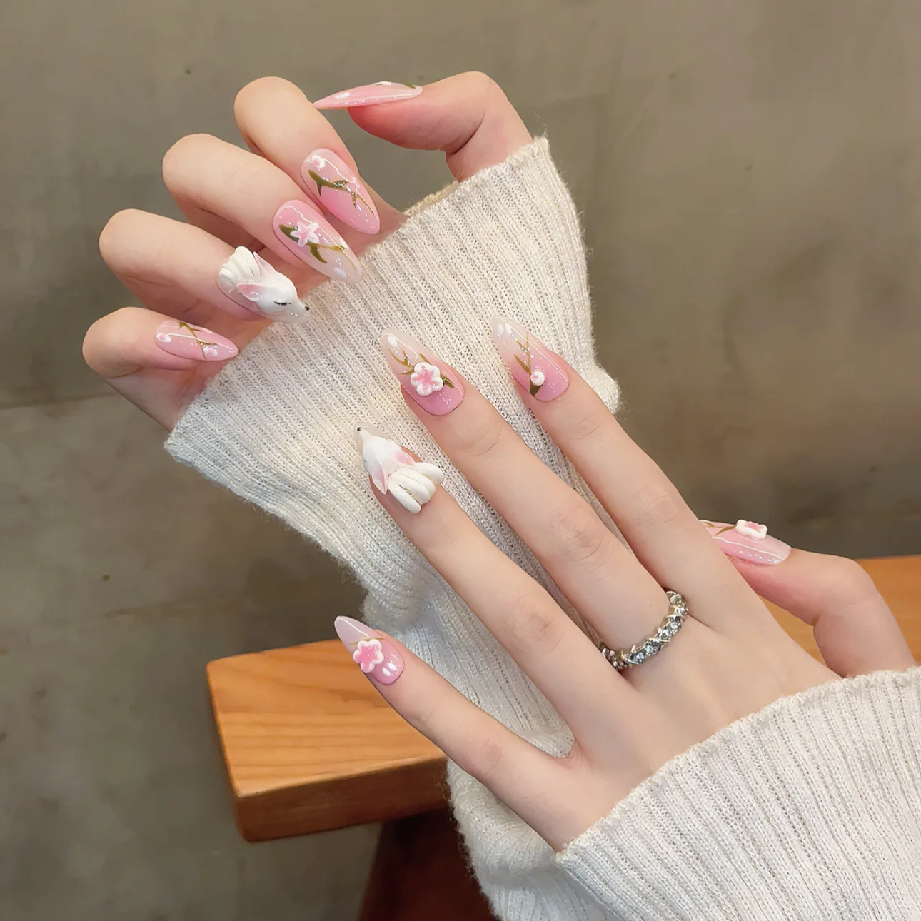 10szt Ballet Flower Fake Nails Gradient Pink 3D Swan Deco False Nails Charm Full Cover Wearable Handmade Almond Press on Nails