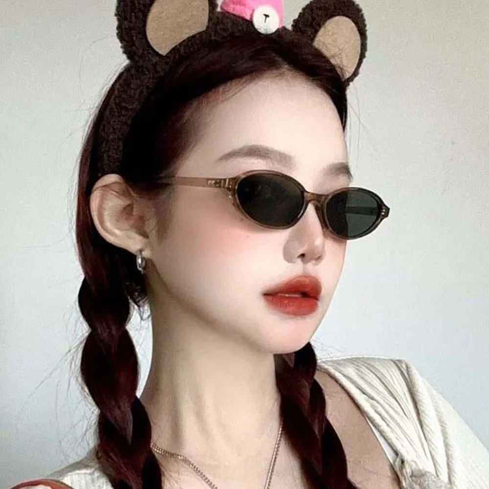 

Catwalk Retro Cat Eye Sunnies PC Elliptical Women HD Sunglasses Waterproof Lightweight Anti-UV Glasses Girls