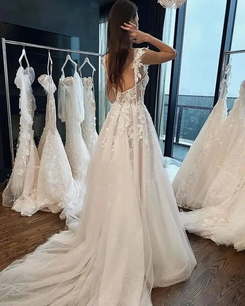 Side Slit Beach Wedding Dress Lace Appliques Spaghetti Straps Long Sequins Tulle Sexy Bridal Gowns Illusion Boho Robe Customized