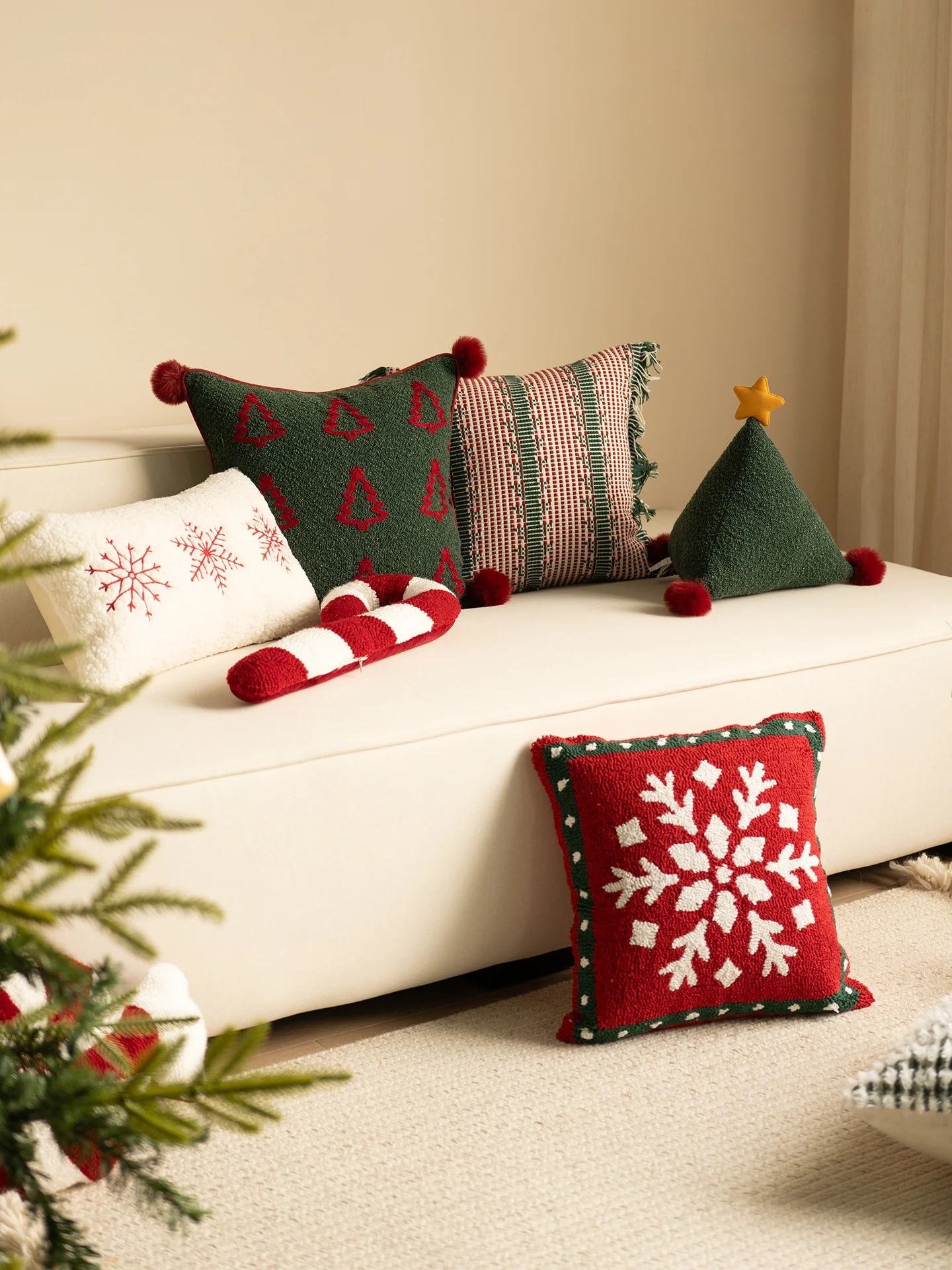 

Cisas Decorative Cuion Sofa Barest Car Mounted Festive Aosphere Sensation S Claus Design Triangular Square Pillow