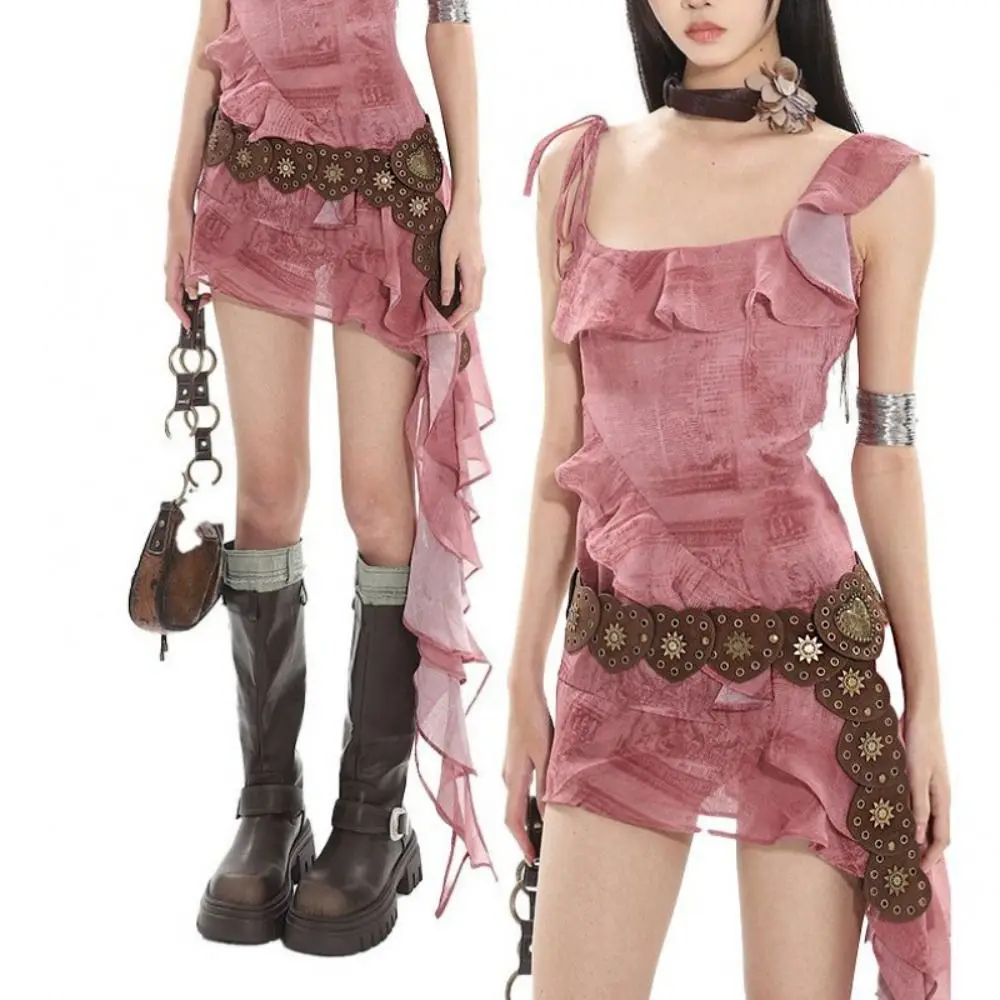 

Personality Metal Heart Belts Y2K Hollow Out Metal Rivet Belts Exaggerated PU Leather Cowboy Waistband Women