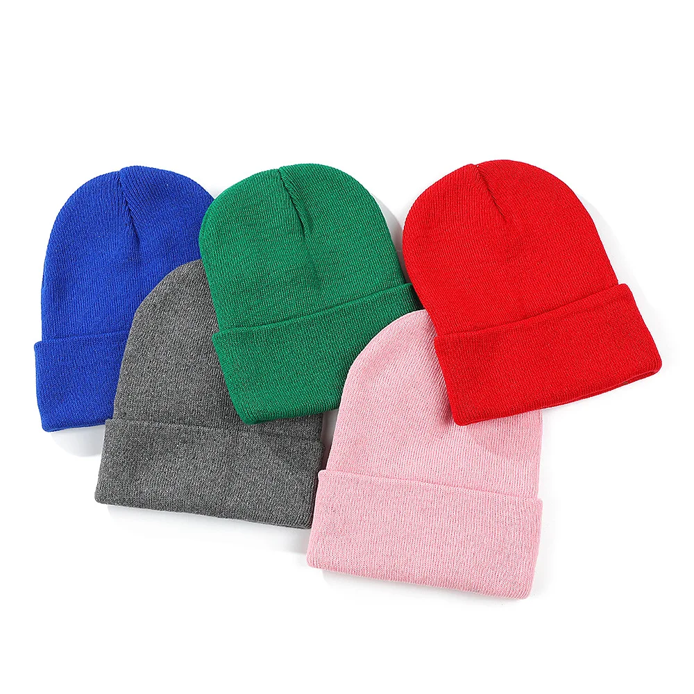 Unisex Plain Cuffed Knit Beanie Classic Solid‑Color Soft Stretch Skull Cap Simple Warm Winter Hat for Daily Outdoor Casual Wear