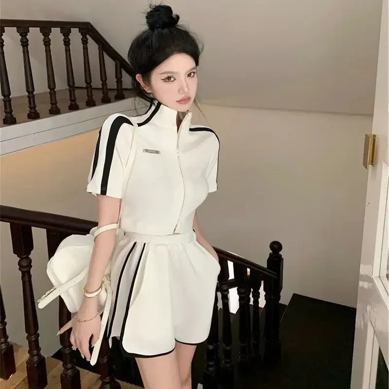 Спортивный костюм, короткие комплекты для женщин, комплект из 2-х предметов, шикарный и элегантный модный комплект, новый координационный наряд, повседневные женские шорты Спортивный костюм, короткие комплекты для женщин, комплект из 2-х предметов, шикарный и элегантный модный комплект, новый координационный наряд, повседневные женские шорты