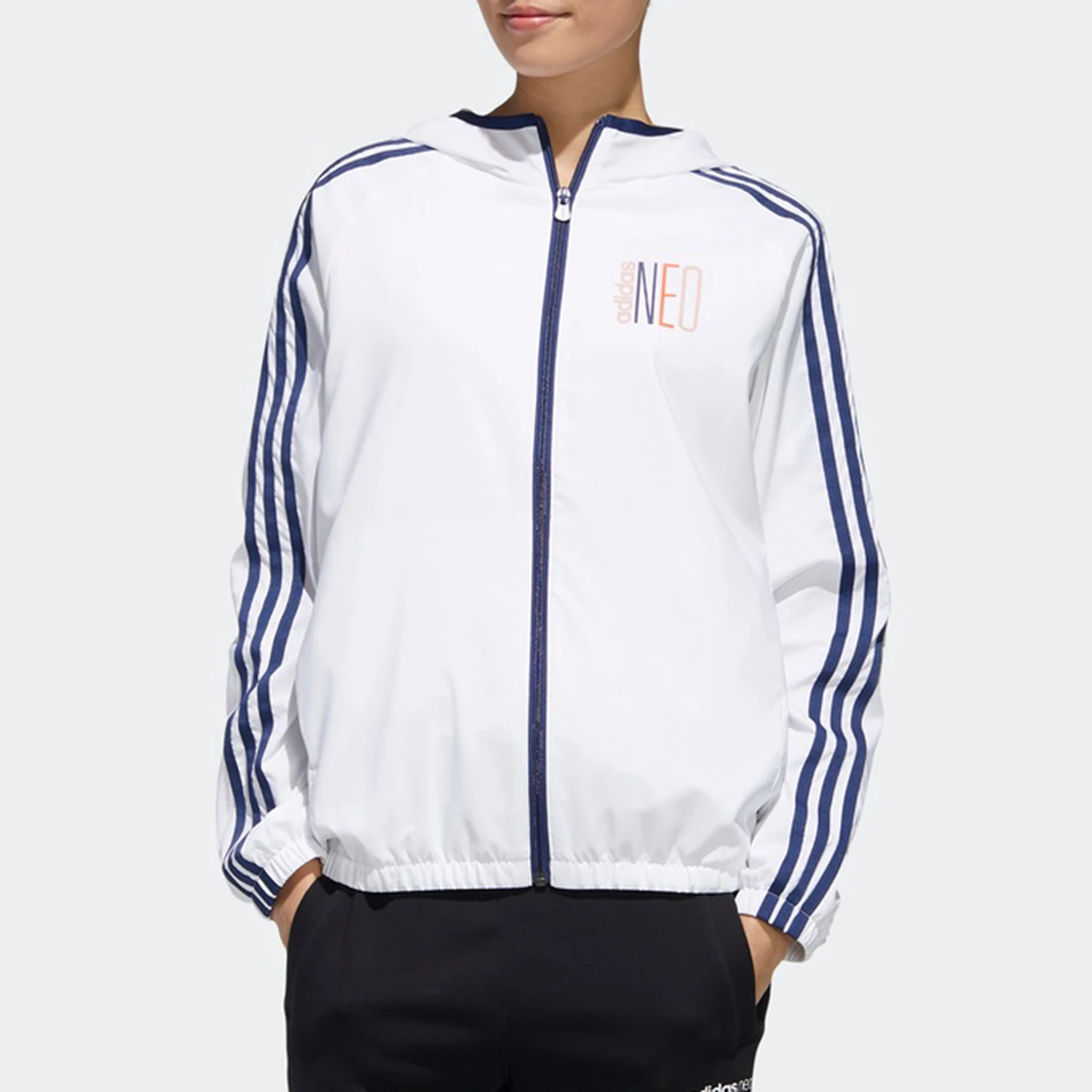 

Официальная аутентичная женская дышащая свободная солнцезащитная уличная куртка с капюшоном Adidas NEO GK1509