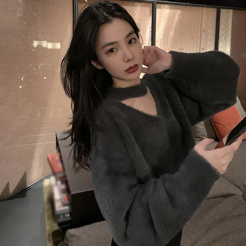 Korean Style Vintage Long Sleeve Sexy Slim Sweater Women\'s Sweater Autumn And Winter Hanging Neck Solid Color