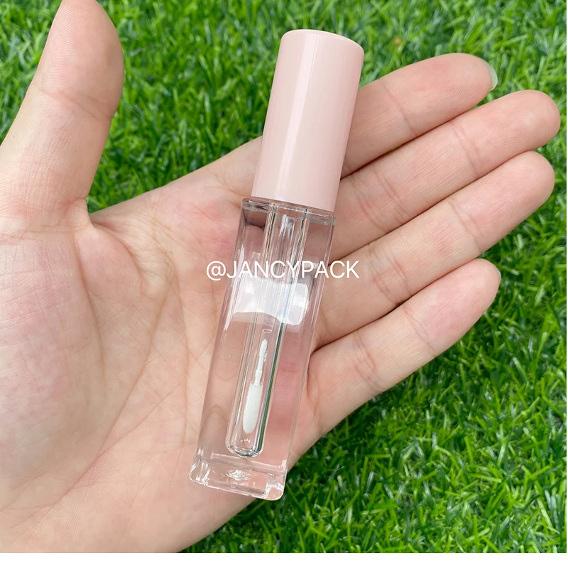 Empty Portable wavy Shape Lip Gloss Bottle Clear Lip Glaze Tubes Round Small Sample Cosmetic Packing Container