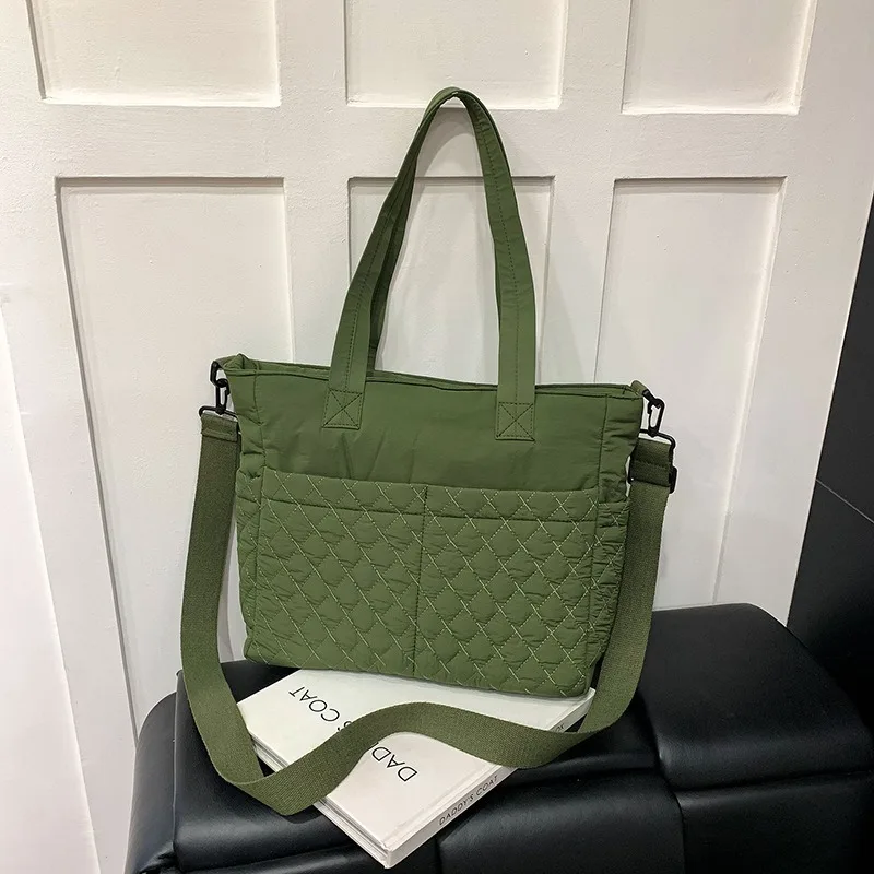 

New Fabric Shoulder Bag Multi-pocket Design Large Capacity Daily Commuter Messenger Bag