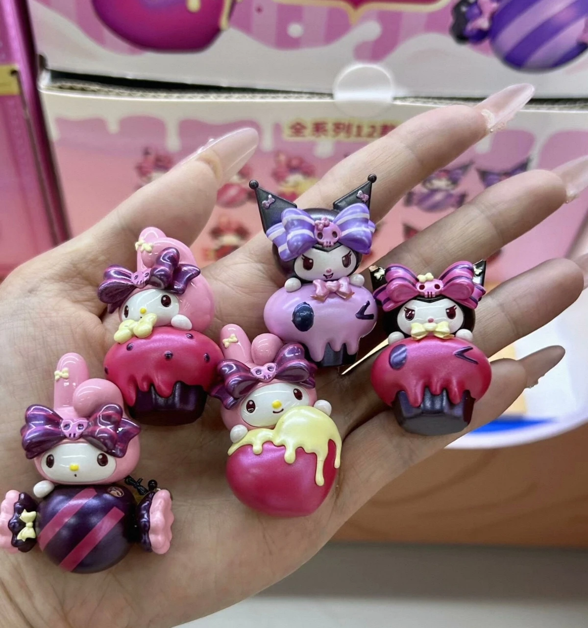 Genuino nuevo Sanrio azúcar corazón miel sobre la serie Kuromi Mini caja ciega de frijol my melody tendencia juguete niños regalo de cumpleaños