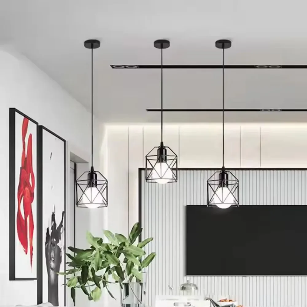 Popular Retro Simple Style Ceiling Light Hanging Lamp Industrial Hollow Out Design Iron Pendant Light for Living Room Restaurant