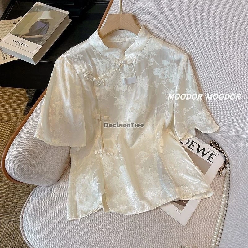 بدلة تانغ سوداء جديدة على الطراز الصيني لعام 2025 قميص نسائي صيفي على الطراز الصيني بتصميم عتيق من الساتان بياقة واقفة وأكمام قصيرة قميص شيونغسام #2