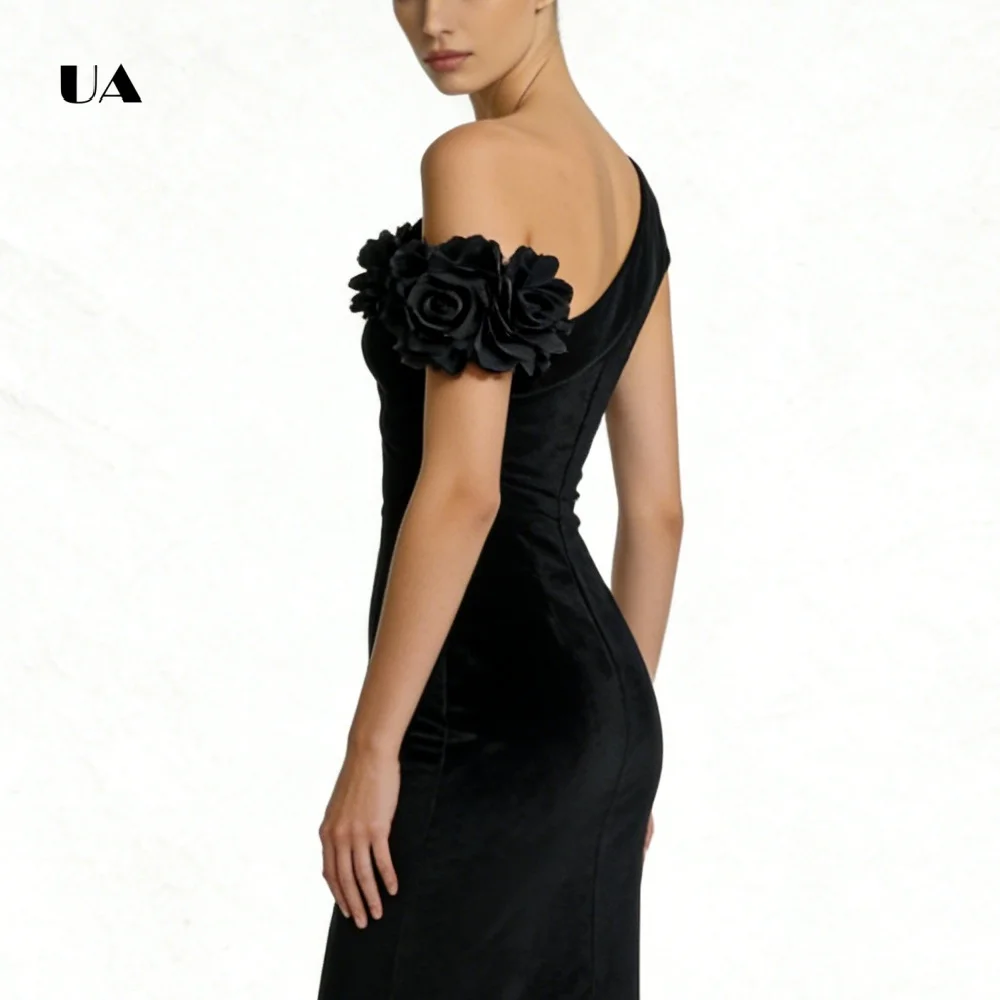 فستان حفلة موسيقية أنيق مستقيم من ULBYANRY مع ياقة غير متماثلة مزين بالزهور الصلبة ثلاثية الأبعاد فستان سهرة بفتحة مخصصة للحفلات