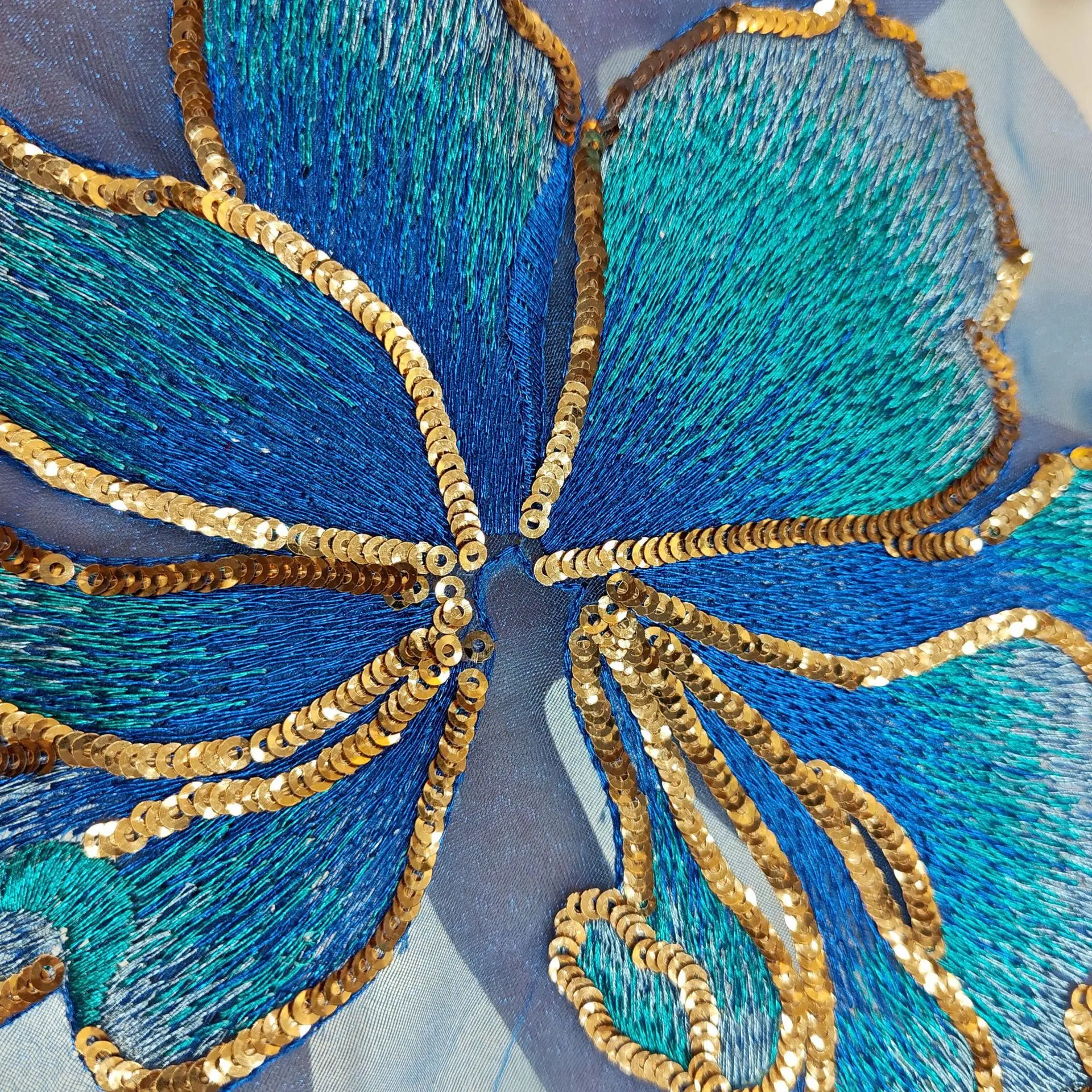 Aplikacja z organzy, haftowana, z naszywką, zdobiona cekinami, w kształcie liścia, do samodzielnego szycia, haftowane dekoracje do uniwersalnego wykończenia rękodzieła.