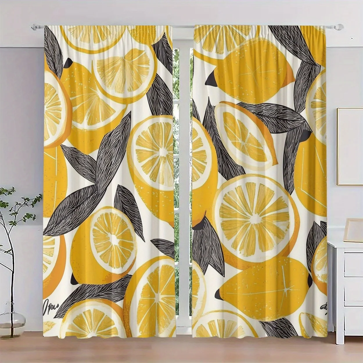 

2 шт. шторы с лимонным принтом, изготовленные из полиэстера, можно стирать в машине, подходят для спален и гостиных.
