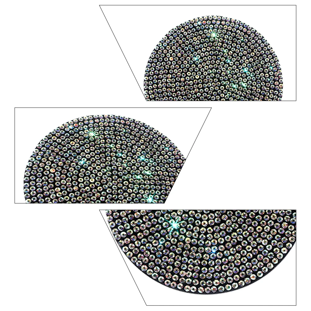 

Противоскользящий автомобильный подстаканник из ПВХ, прочный, устойчивый к температуре, для домашнего офиса, широкое использование, легко чистится, дизайн со стразами, автомобильный напиток