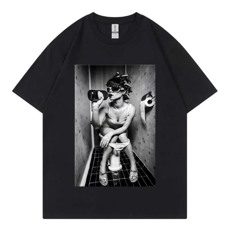 

Funny Bathroom Woman Graphic T Shirts Men's Women's Fashion Vintage Short Sleeve T-shirts High Quality Cotton Oversized T-shirt