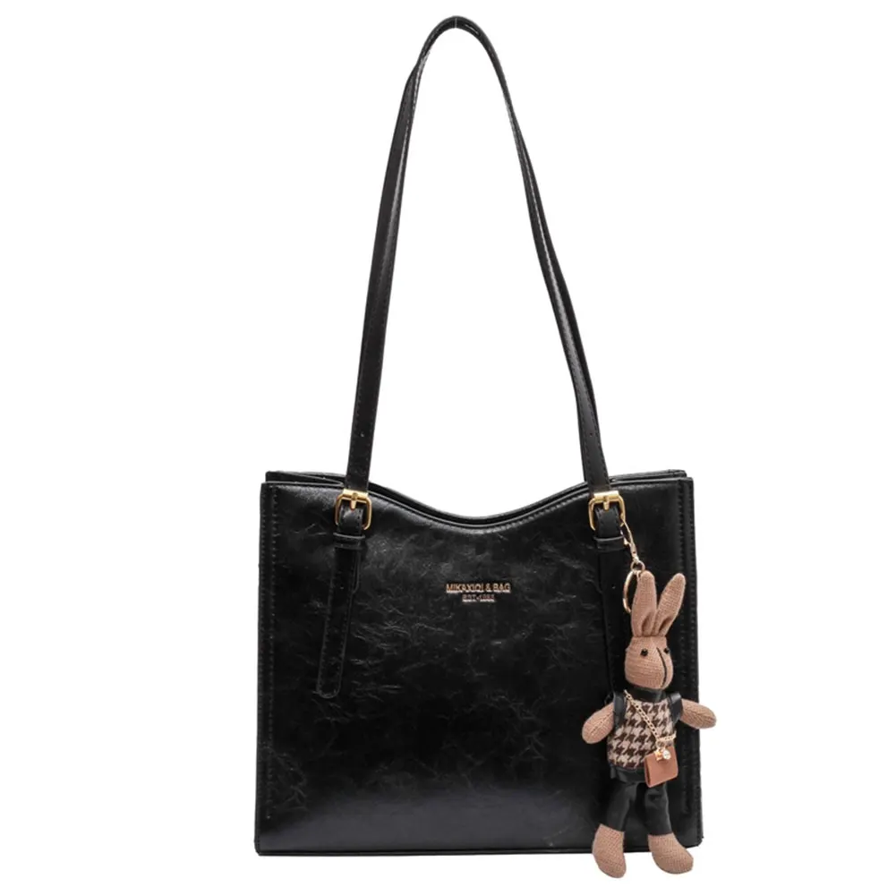 

Women Retro Tote Handbag with Pendant Slouchy Tote Purse Large Capacity Fashion Shoulder Bag Female Commute Bag