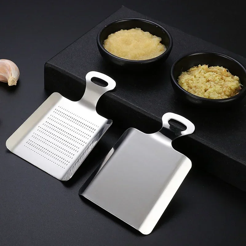 Home Kitchen Accessories Ginger Grater Garlic Crusher Stainless Steel Mini Grater Ginger Wasabi Grinder Garlic Slicer Shredder
