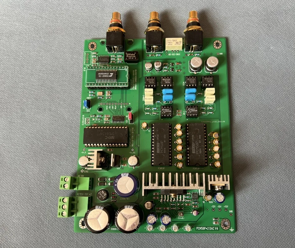 PCM58P * 2 DAC CS8412 ricevi scheda di decodifica ingresso coassiale Bluetooth I2S uscita RCA bilanciata NE5534Op AMP