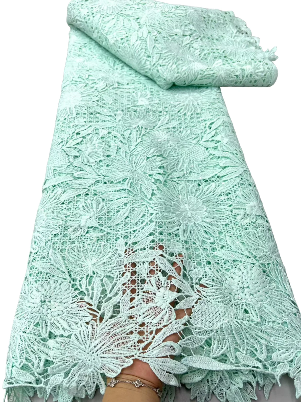 

Latest African Guipure Cord Lace Fabric 5 Yards Nigerian Water Soluble Lace Fabric For Sewing Women Dress 2040