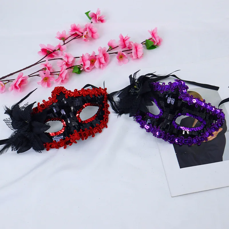 Demi-visage Sexy masque vénitien mascarade diadème plume strass masque pour les yeux exquis dentelle masque femmes carnaval fête décoration