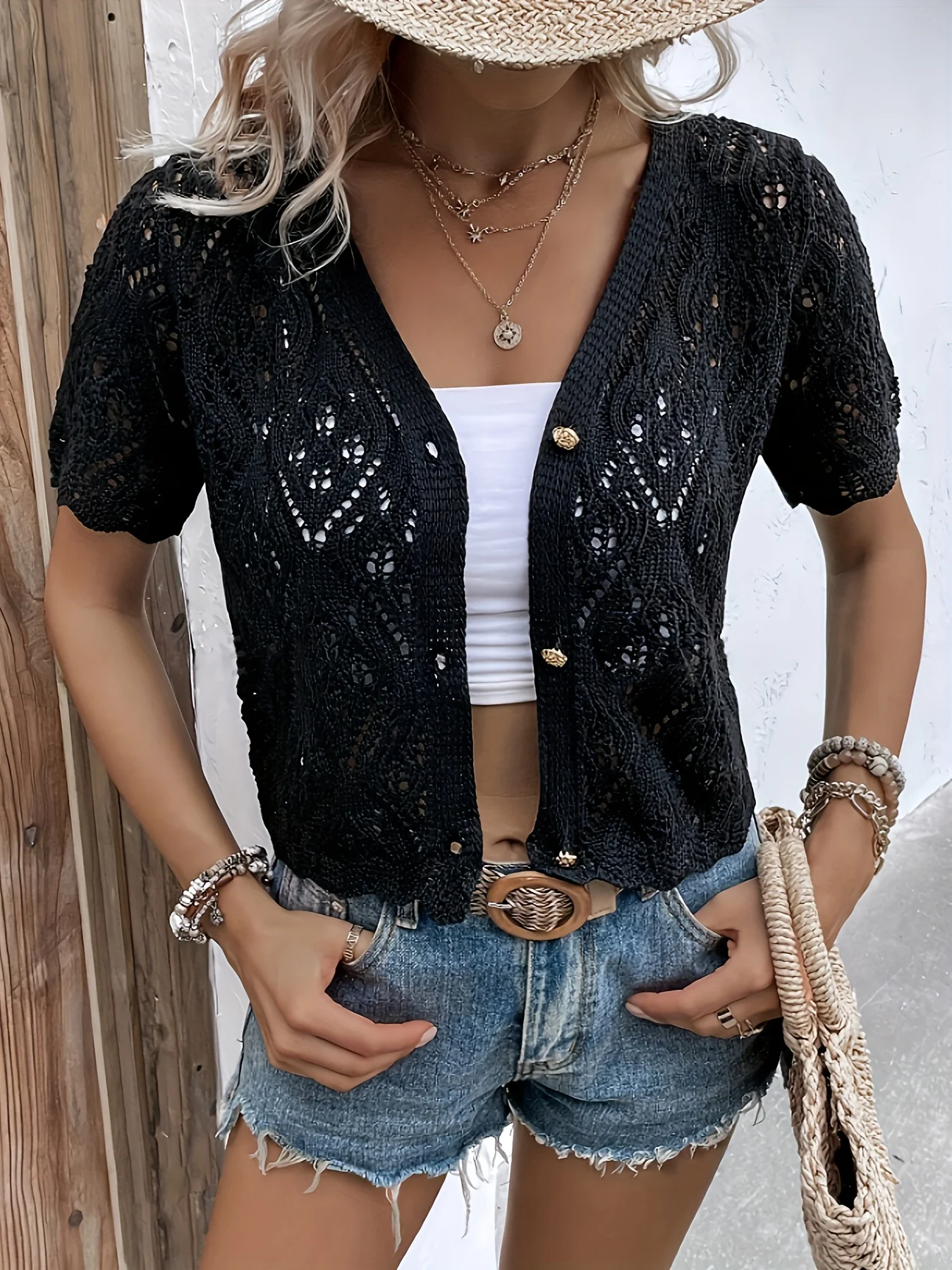 Fall/Winter 2024 Fashion Resort Style Casual, Slim and Versatile V-Neck Design Niche Knitted Cardigan