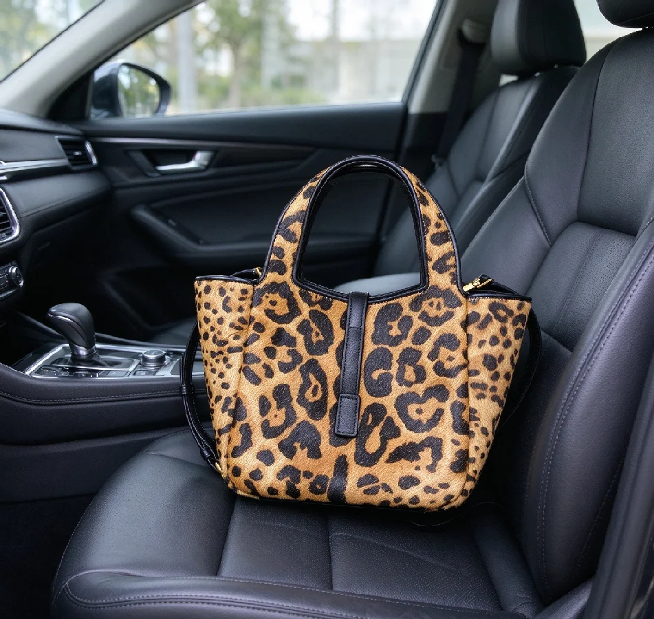 Women Designer Classic Handbag Sophisticated Designer Inspired Textured Faux Leather Detachable Shoulder & Crossbody Straps Spacious Compartment Handbag Wear‑Resistant Purse For Business Trip Daily Work Evening Social Functions