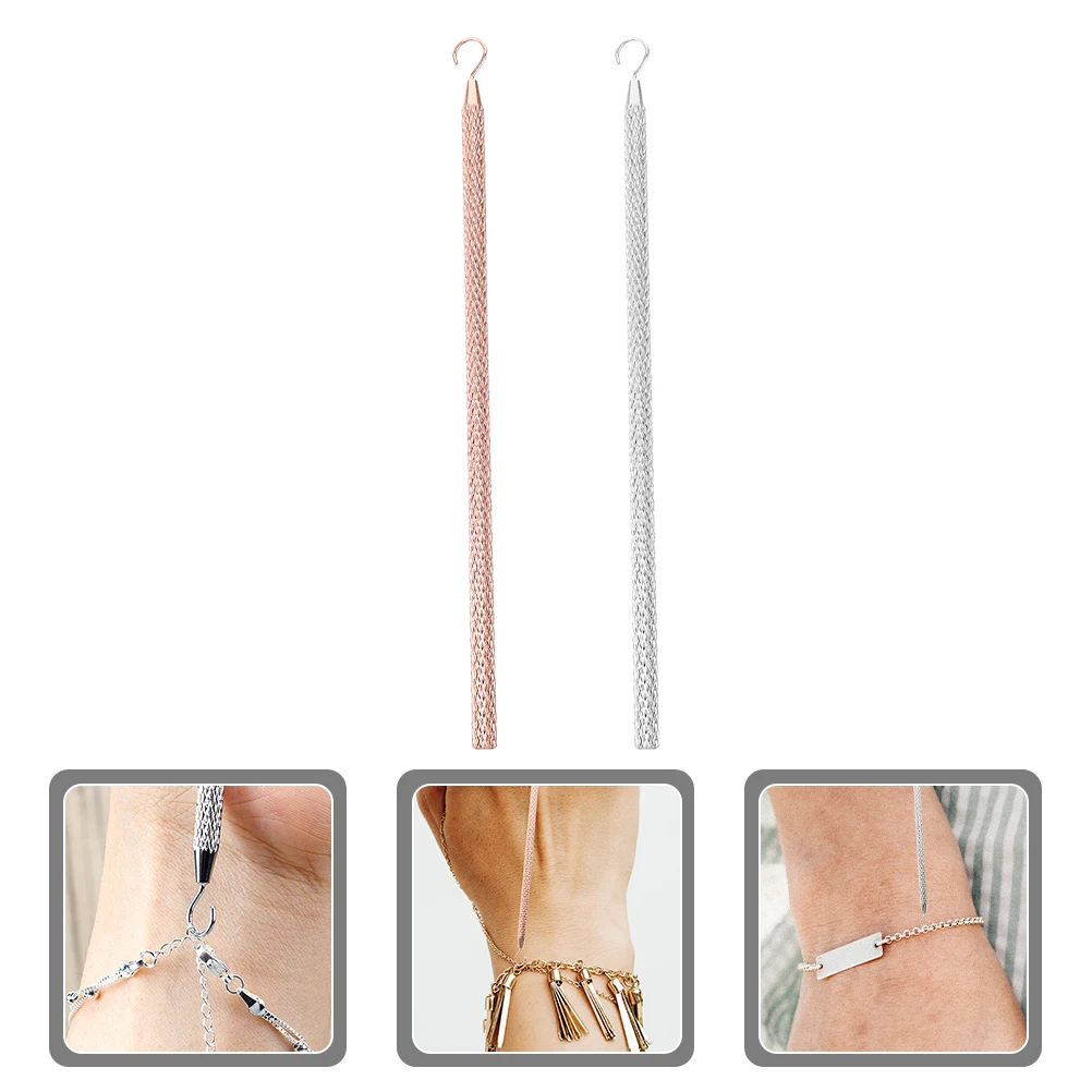 

2Pcs Bracelet Helper Tool Alloy Comfortable Handle Easy Use Portable Jewelry Accessories Fastening Hooks Memo Stand