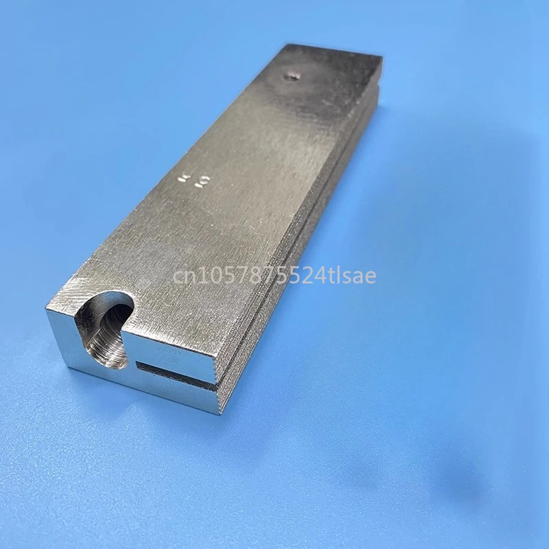 

Vertical Automatic Packaging Machine Accessories Mold Reticulated Horizontal Sealing Heating Block Sealing Knife Holder