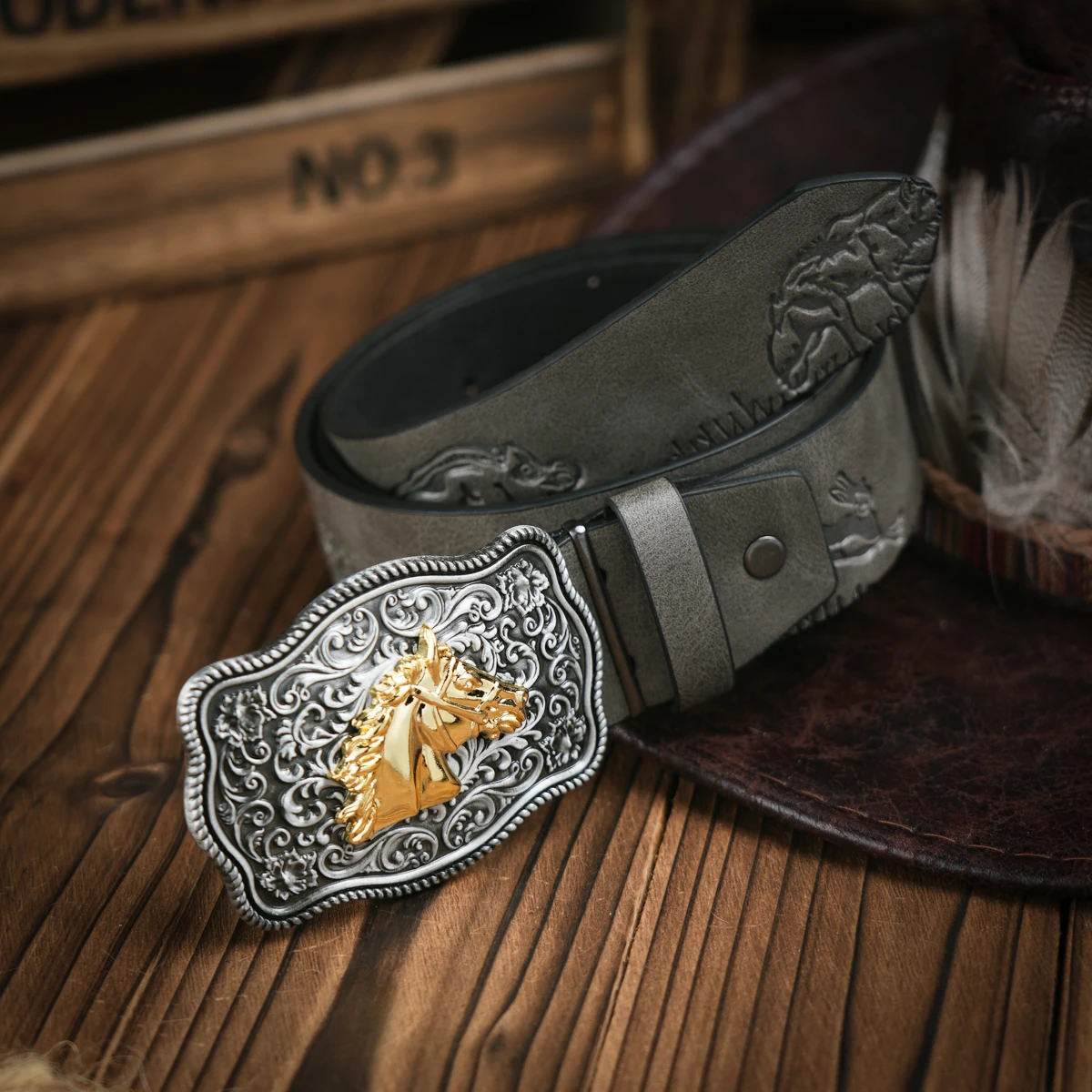 Ein lässiger, individueller Retro-Gürtel, Kleidungsaccessoire im Western-Stil, Metallschnalle, PU-Gürtel, geeignet für Männer und Frauen. – Detail 8