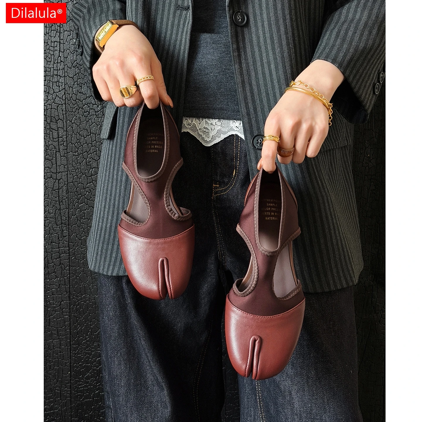 

Dilalula 2026 Real Leather women's Tabi Pumps Low Heels Elastic Closure Lady Summer Split Toe Sandals Female Leisure Shoes