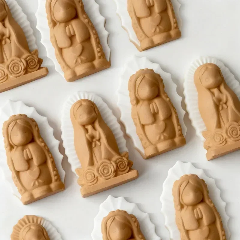 2pcs New Models DIY Praying Little Girl Silicone Mold for Aroma Candle, Plaster Resin Ornaments, Chocolate & Cookies Baking