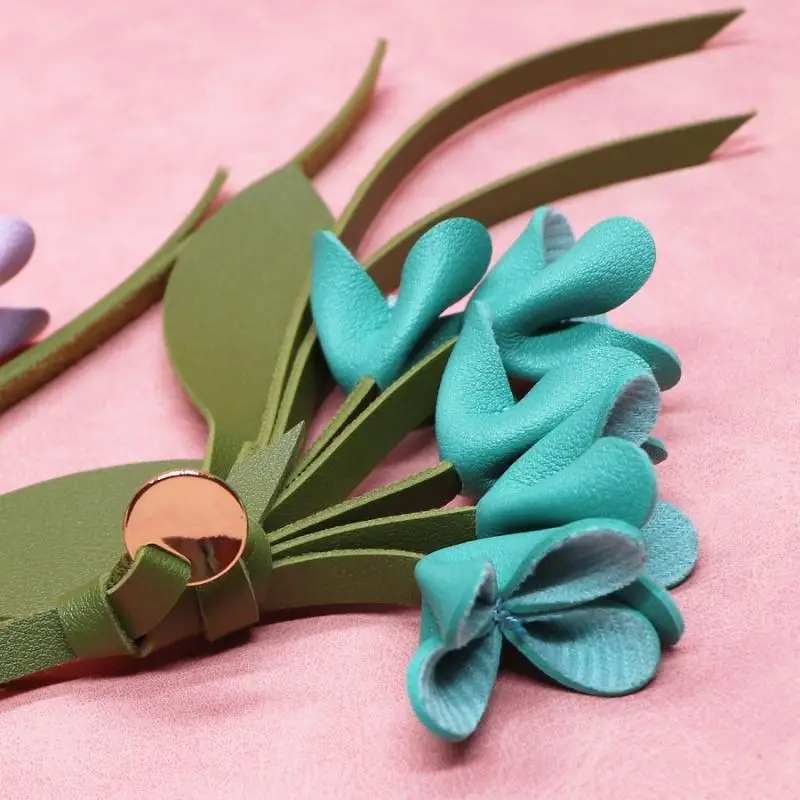 موضة بولي Leather الجلود محاكاة أوسمانثوس حقيبة سلسلة مفاتيح قلادة الديكور زهرة اصطناعية على ظهره حلي معلقة الهدايا #5