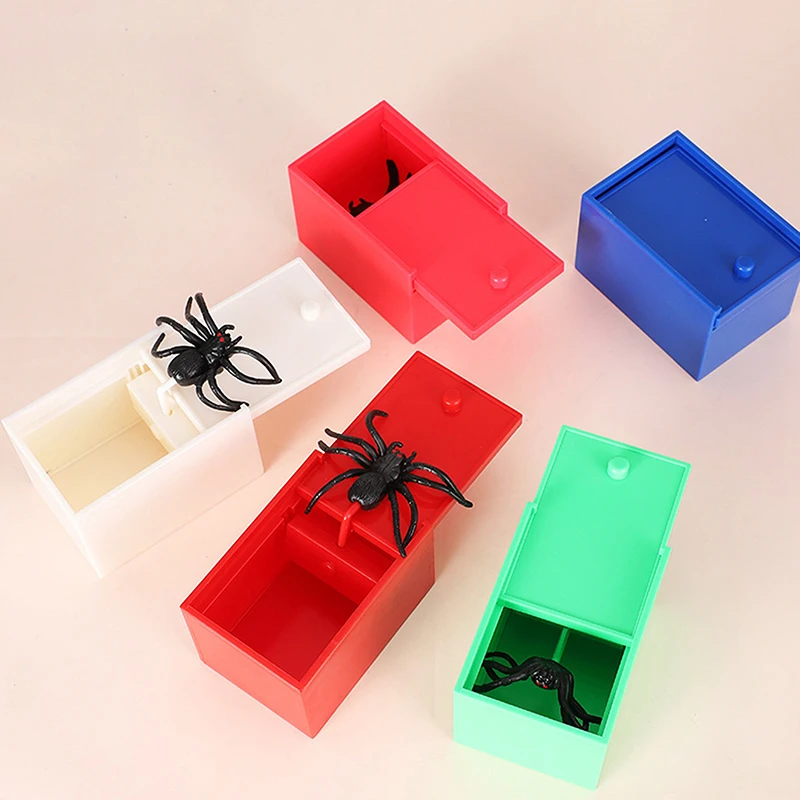 1PC Truc Spider Grappige Schrikken Doos Houten Verborgen Doos Kwaliteit Prank Houten Schrikken Doos Fun Game Prank Trick Vriend Kantoor speelgoed