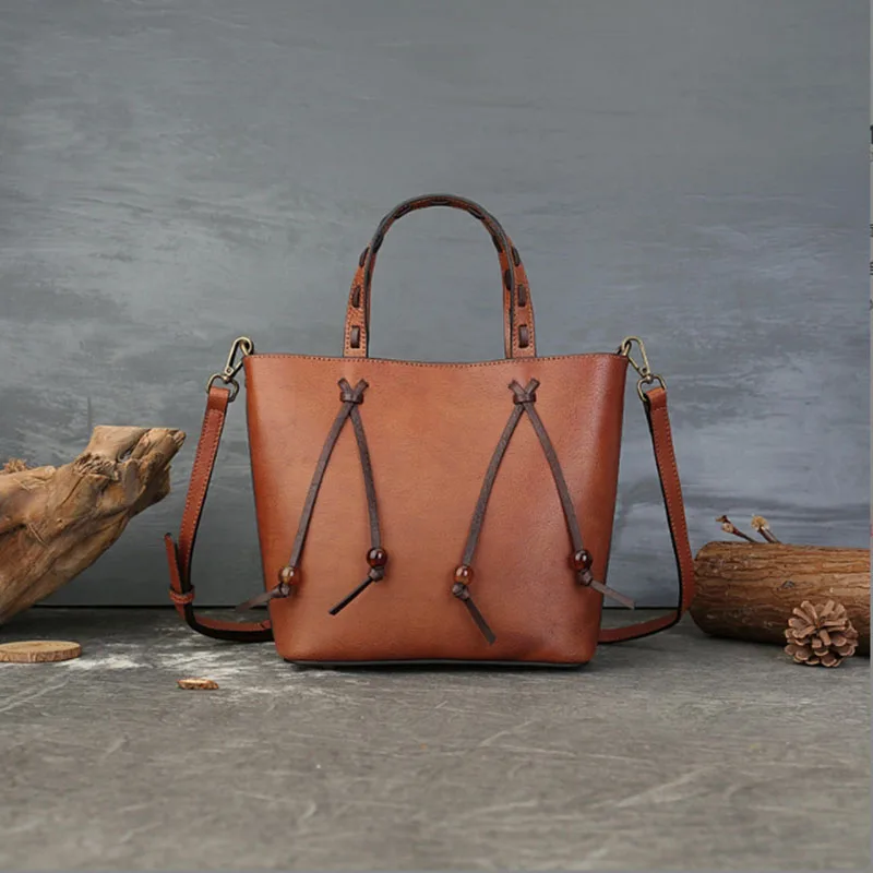 

Made of genuine leather 2025 new trend woven luxury handbag, high-quality commuting single shoulder diagonal cross women's bag