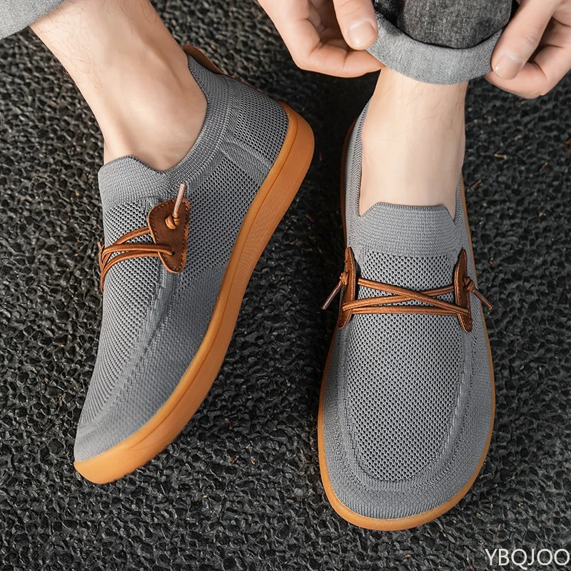 春秋の新作 軽量で通気性の良いメッシュ素材のメンズシューズ おしゃれで多用途なスポーツシューズ カジュアルで快適なフラットシューズ