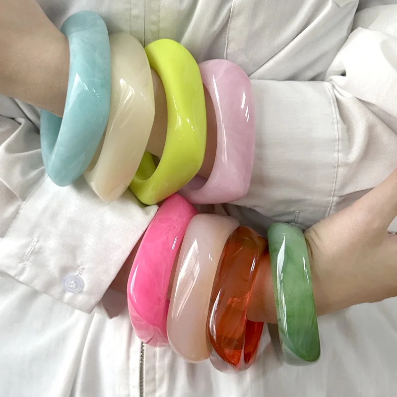 New Trend Acrylic Irregular Geometric Exaggerated Chunky Bangles for Women Resin Colorful Statement Charm Bracelet Jewelry Gifts
