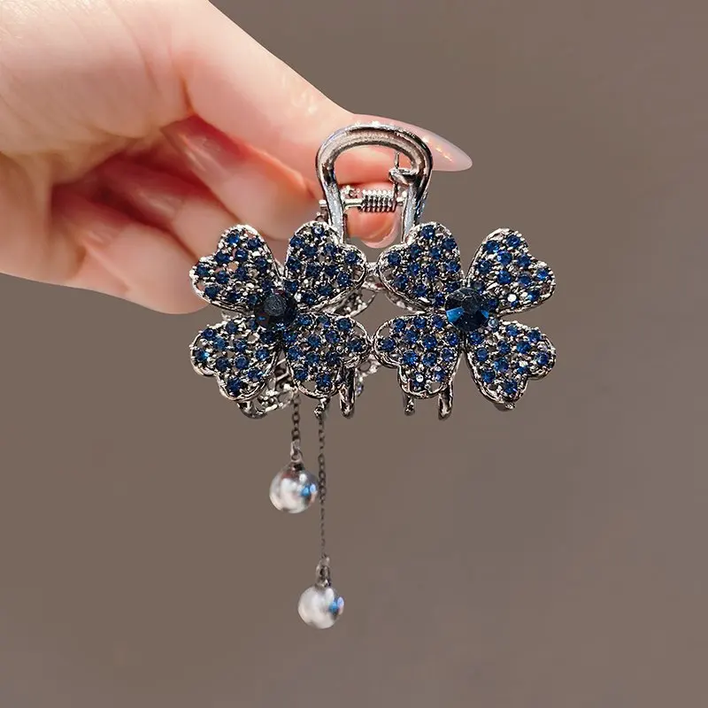Vintage Blue Rhinestone Clover Hair Claw Clip for Women Gunmetal Tassel Pearl Shark Clip Elegant Hair Accessories for Thick Hair