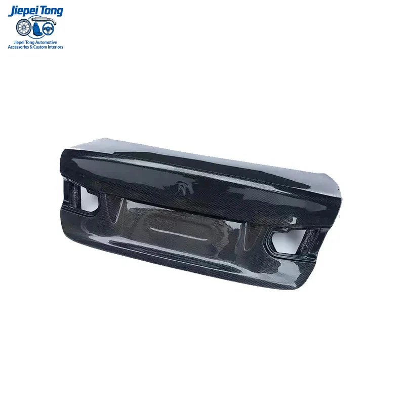 

Подходит для F30 3-й серии, F80 M3, F82 M4 2012-2020, крышка багажника в стиле CSL из карбона, замена штатной.
