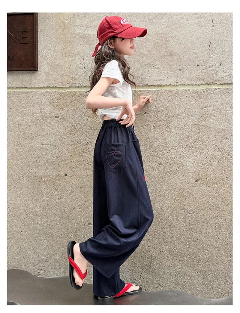 2026 Neue Sommer-Jeans für Mädchen mit Herz-Stickerei, Denim-Hosen für junge Teenager-Mädchen, trendige coole Kinder-Mädchen-Hosen mit weitem Bein – Detail 6