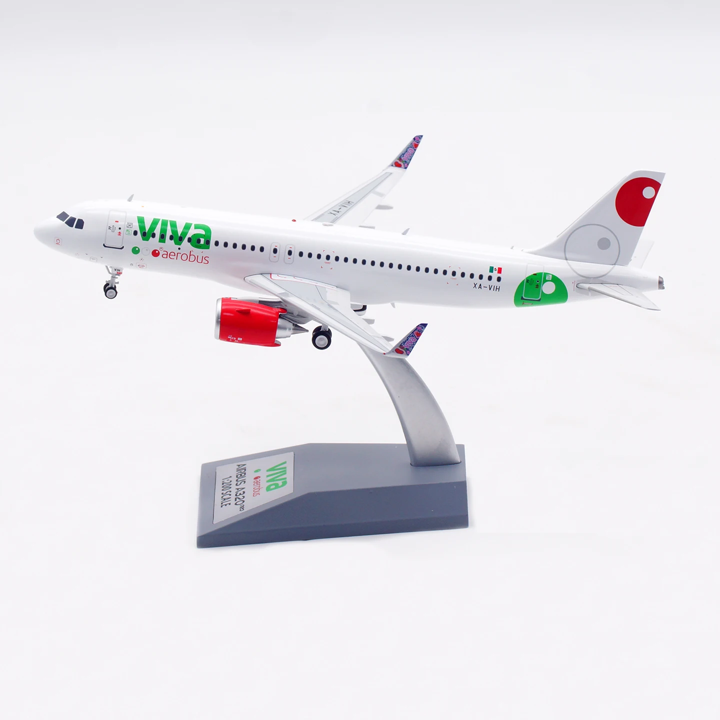 

IF320VB0725 Alloy Collectible Plane Gift INFLIGHT 1:200 VivaAerobus Airbus A320-200 Diecast Aircraft Jet Model XA-VIH With Stand