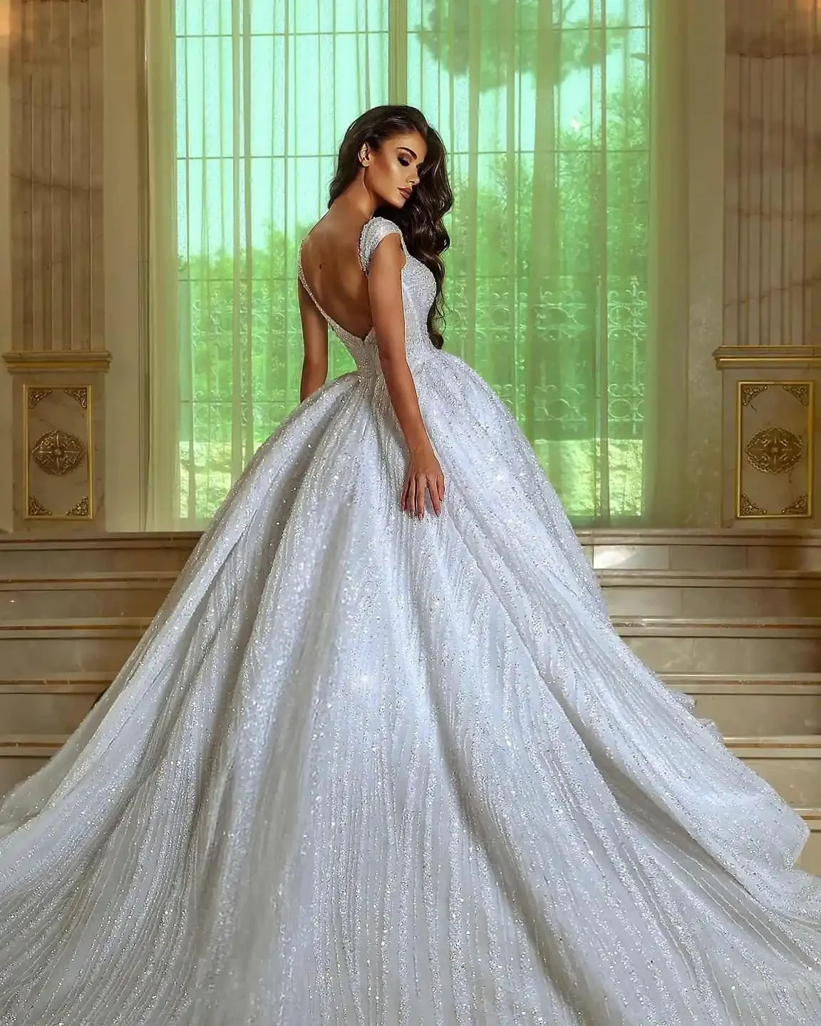 Flavinke Maßgeschneiderte Brautkleider 2025, A-Linie, V-Ausschnitt, Pailletten, Perlenstickerei, rückenfrei, ärmellos, bodenlang, Braut-Vestido De Noiva