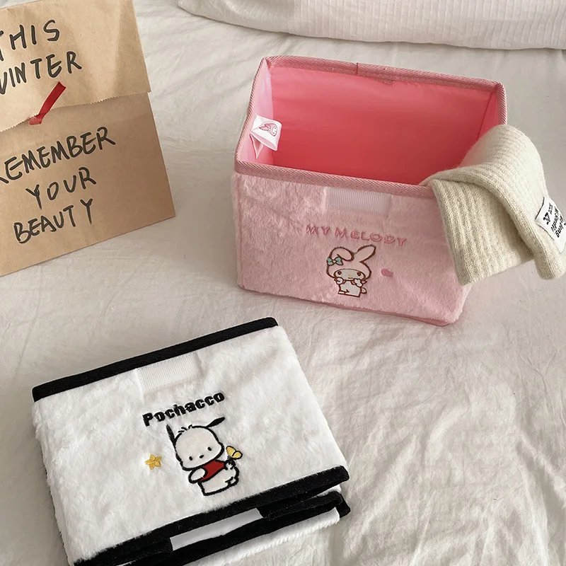 Caja de almacenamiento plegable con bordado de felpa de Anime Sanrio, caja de almacenamiento grande, organizador de ropa de dormitorio cuadrado de juguetes, artículos diversos