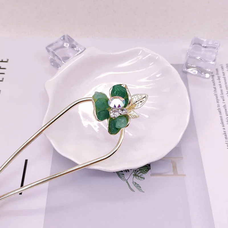 

Retro flower U-shaped hairpin, a stylish back head updo, a new summer high-end diamond hairpin headwear