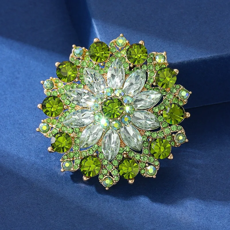 Fashion creative green crystal glass flower brooch temperament elegant suit corsage
