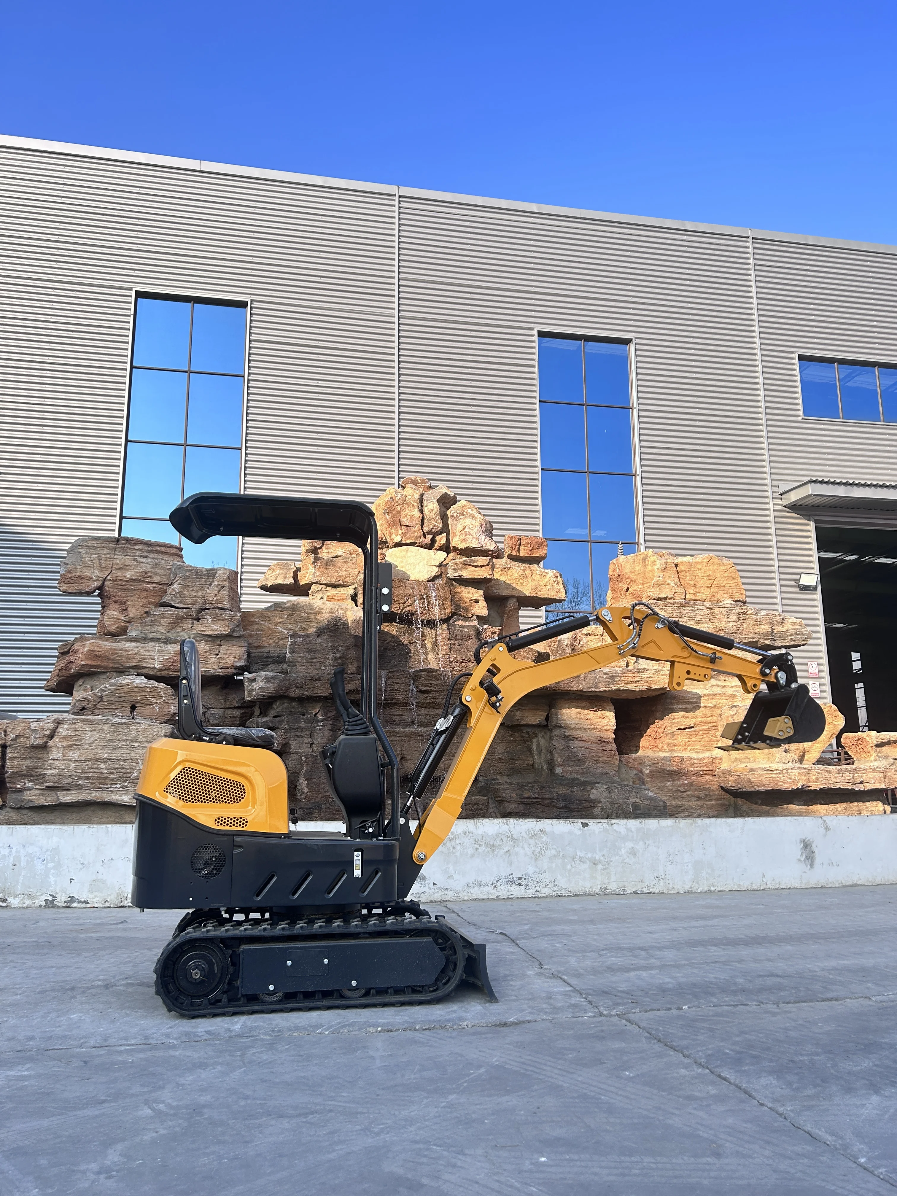 

1.2 ton mini crawler excavator with Euro 5 CE certification, Kubota engine customized color hot selling