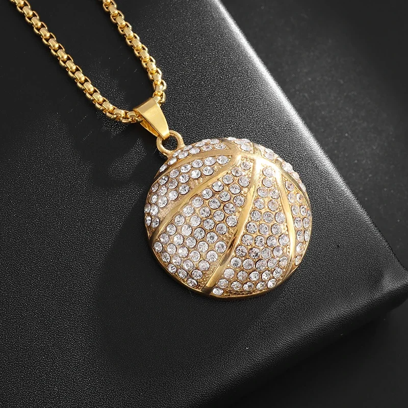 Exquisite kreative Blase Buchstabe Xo eingelegte weiße Zirkon Anhänger Halskette Herrenmode Casual Party Schmuck Urlaub Geschenke