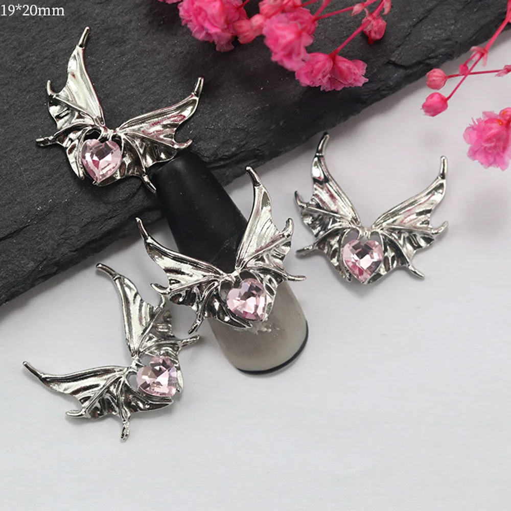 10 Stück Dunkelheit Herz Schmetterling Nagel Charms Legierung 3D Flügel Liebe Nail Art Strass für Maniküre Dekoration Lieferungen Edelsteine Teile