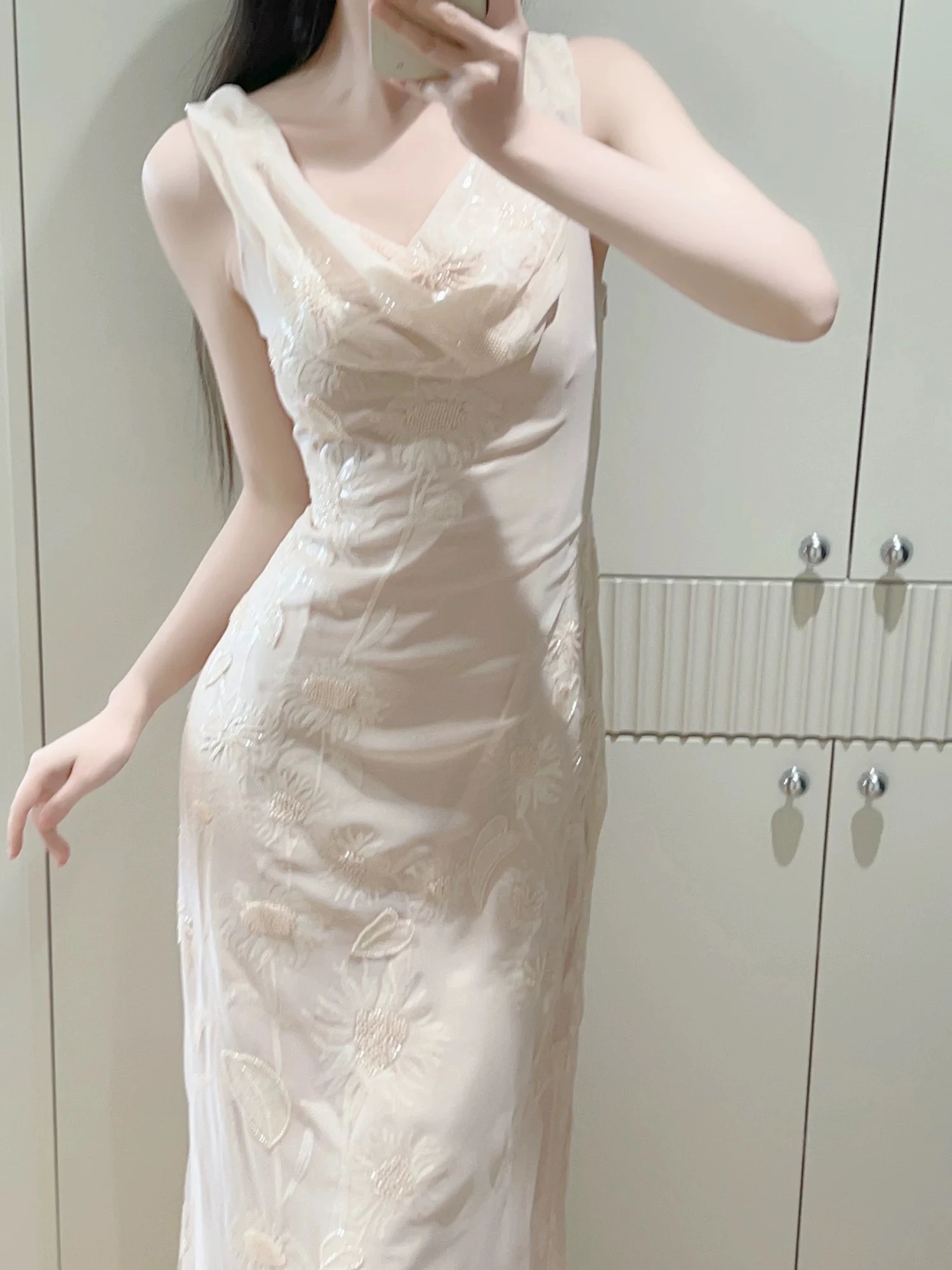 

Элегантное женское летнее бальное платье с драпировкой и открытыми плечами, облегающее, с завышенной талией, миди, с бисером, в стиле бодикон