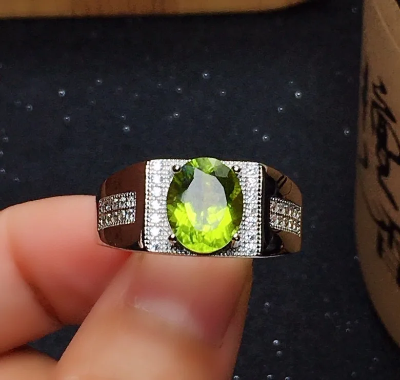 Natural Peridot Ring 3ct 8mm*10mm VVS Grade for Party Simple Gemstone Silver Ring Solid 925 Silver Peridot Jewelry