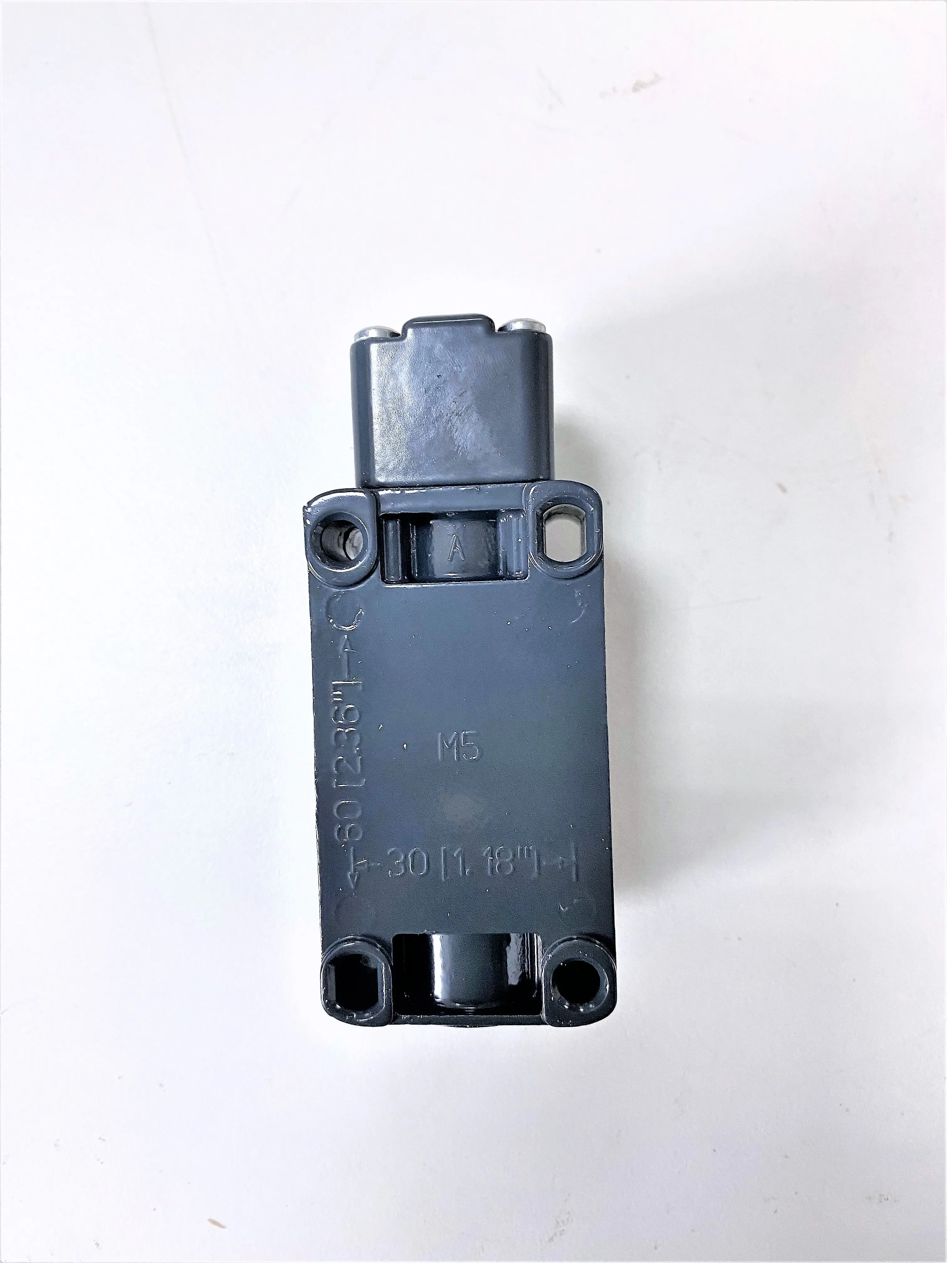 New Original Pizzato Limit Switch FD 1638